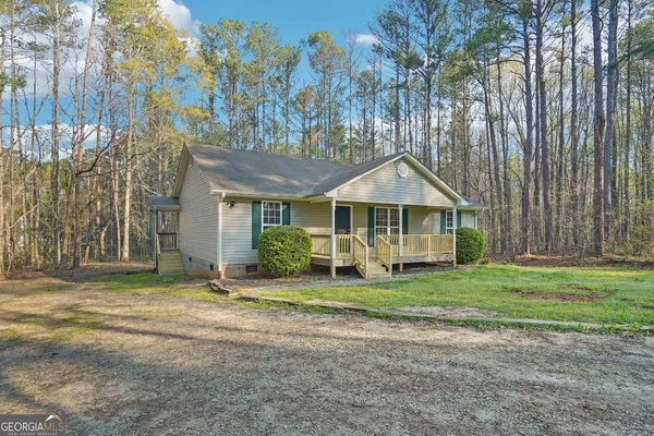 $1,950 | 2024 Fischer Road, Sharpsburg, GA 30277