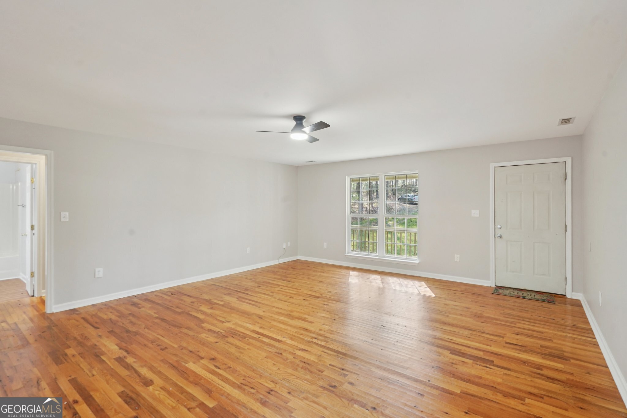 2024 Fischer Road Sharpsburg, GA 30277 - Photo 6 of 29