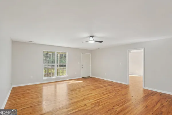 $1,950 | 2024 Fischer Road, Sharpsburg, GA 30277