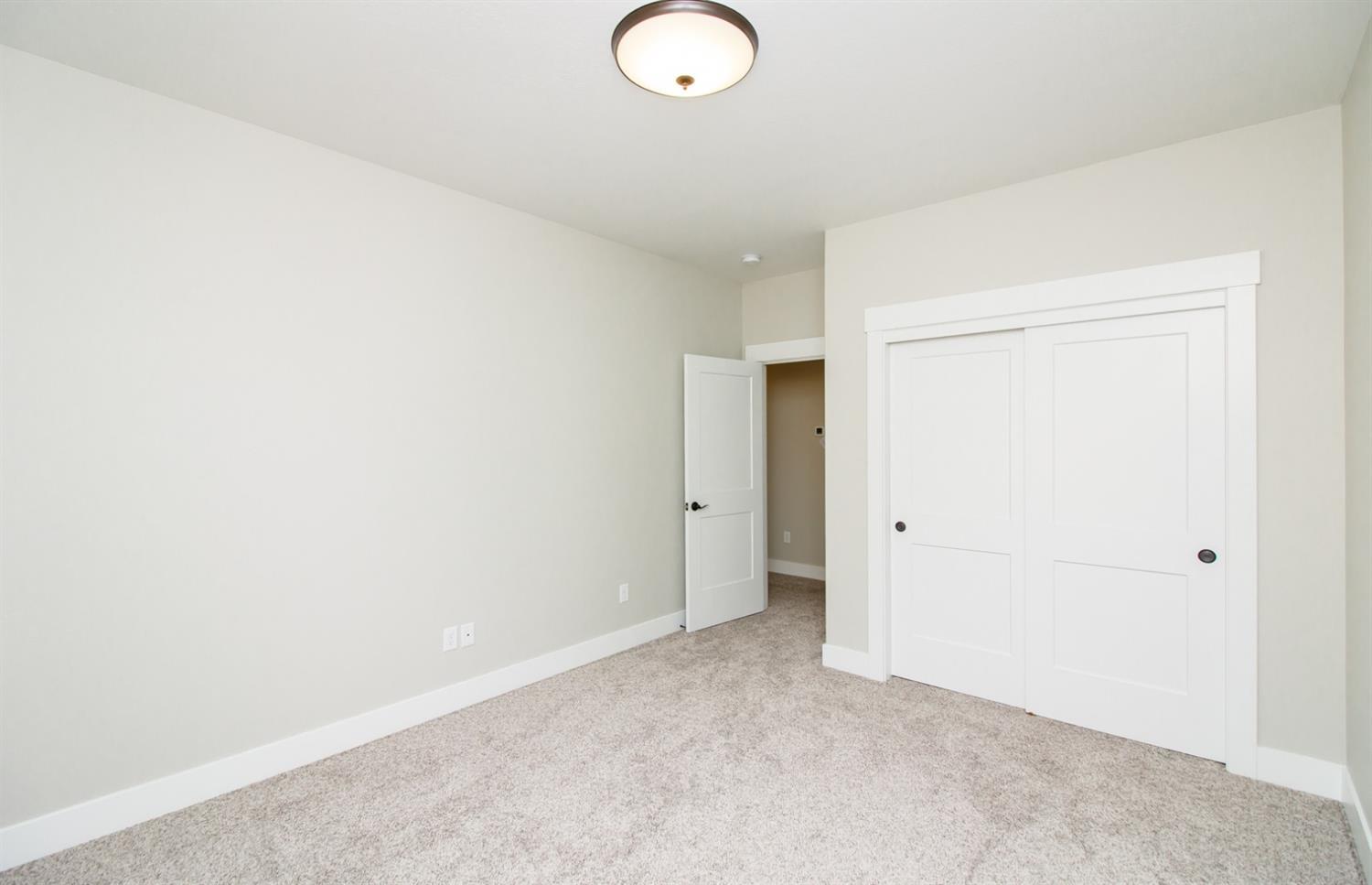 218 Cambridge Terrace Eagle Point, OR 97524 - Photo 23 of 30 Additional Photo