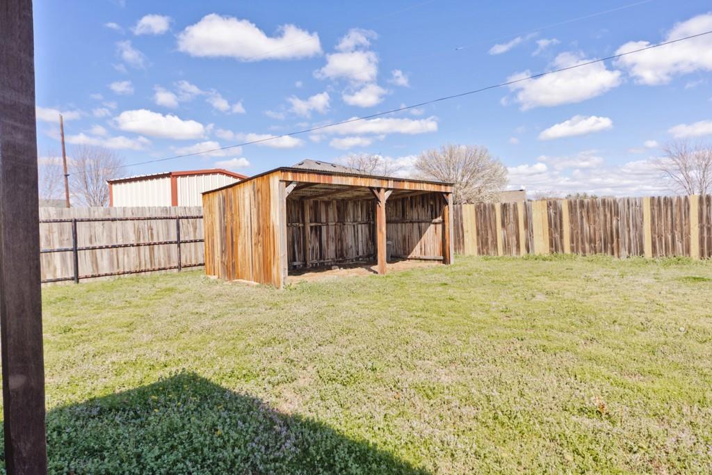 107 Ashley Street Alvord, TX 76225 - Photo 5 of 40