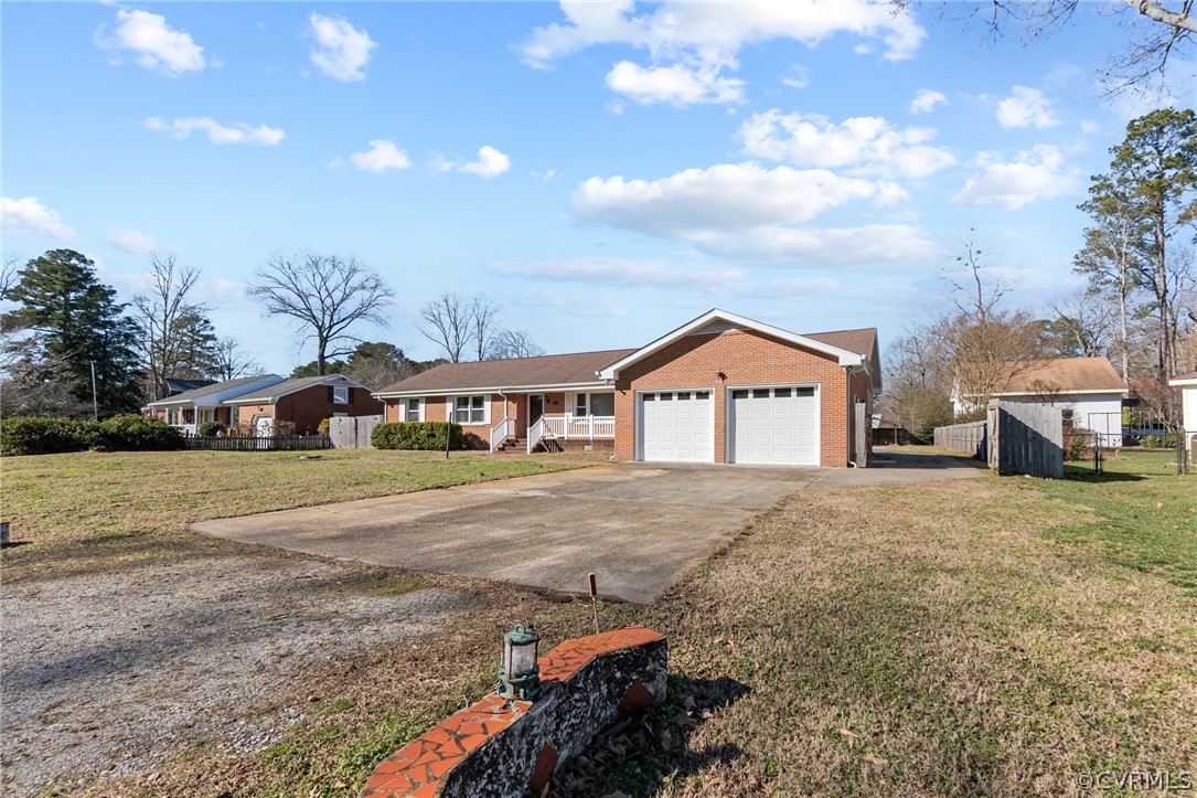 102 Meadowfield Road Yorktown, VA 23692 - Photo 2 of 21 Gallery Image 2