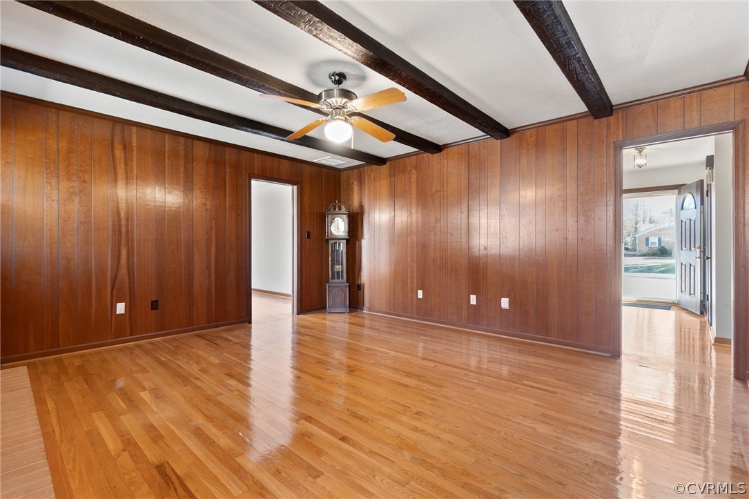 102 Meadowfield Road Yorktown, VA 23692 - Photo 6 of 21 Ceiling fan.