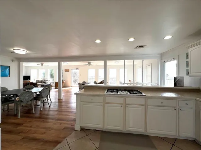 $3,700 | 3598 Highway 1, Grand Isle, LA 70358