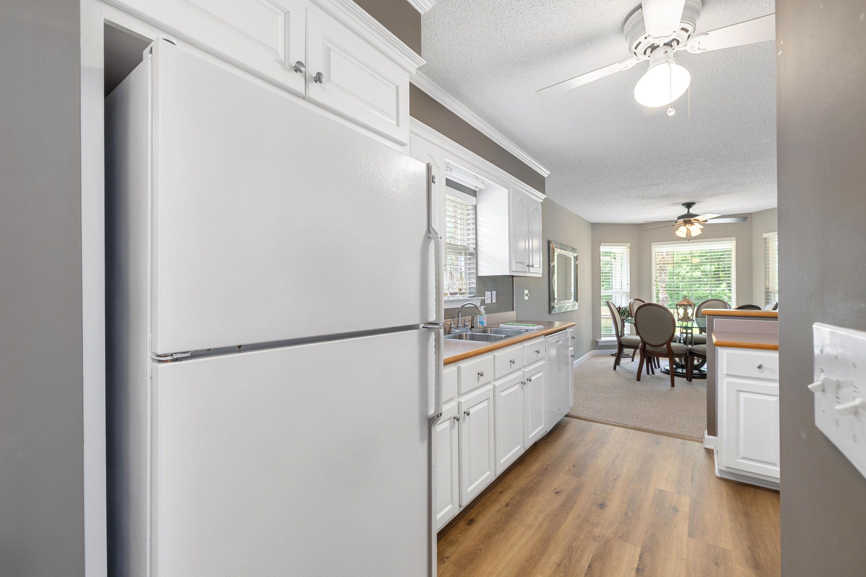 85 Ridge Lake Drive Manning, SC 29102 - Photo 30 of 62 KITCHEN AREA
