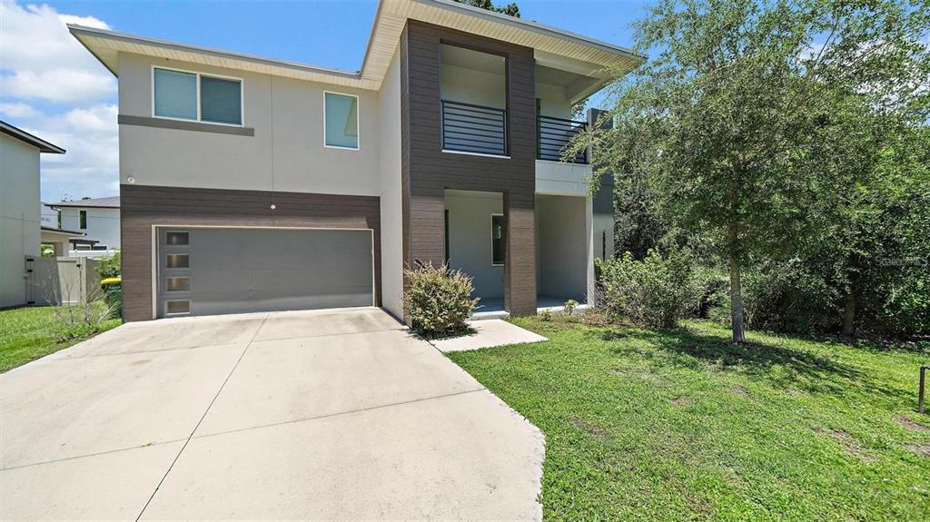 2587 Temple Street Sarasota, FL 34239 - Photo 1 of 25
