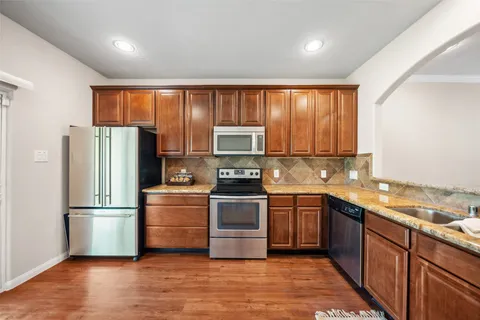 $269,900 | 406 Lazy Lane, Montgomery, TX 77356