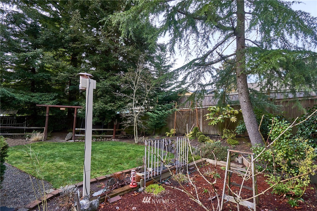 12734 Southeast 191st Place Renton, WA 98058 - Photo 18 of 22