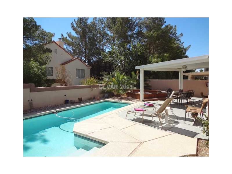 5516 Desert Spring Road Las Vegas, NV 89149 - Photo 10 of 15 Swimming Pool/Hot Tub/Sauna.