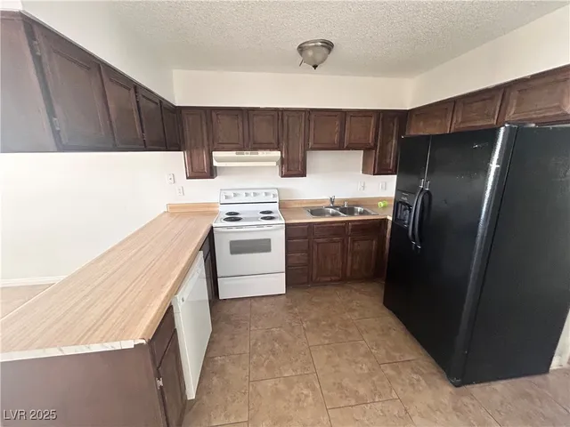 $1,200 | 6979 Issac Avenue, Unit 4, Las Vegas, NV 89156