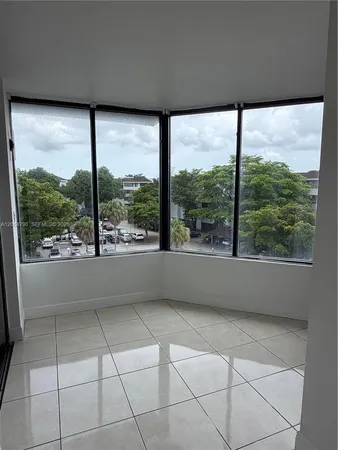 $2,000 | 8305 Southwest 152nd Avenue, Unit PH1, Miami, FL 33193