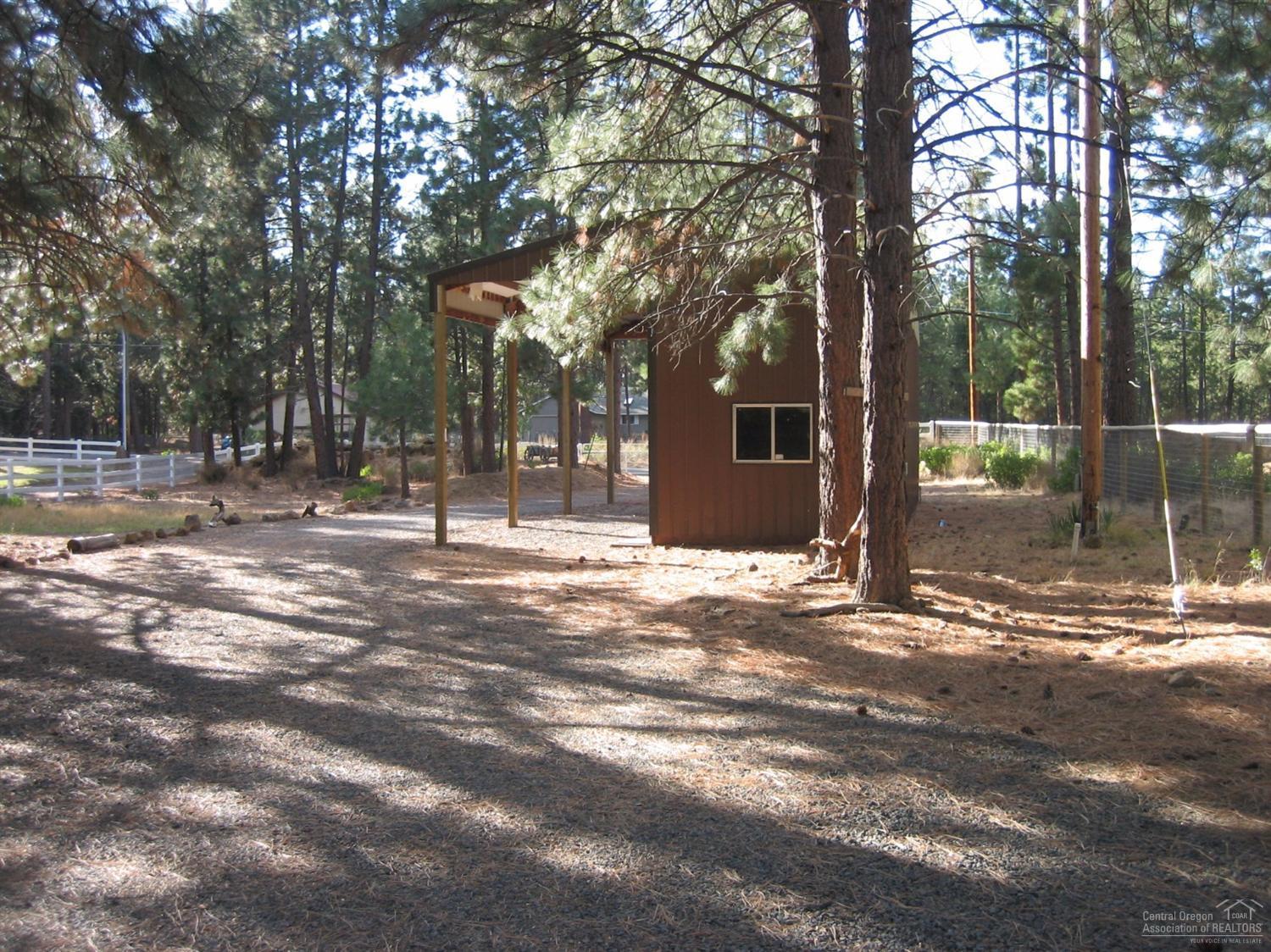 60084 Southwest Turquoise Road Bend, OR 97702 - Photo 9 of 17 Additional Photo