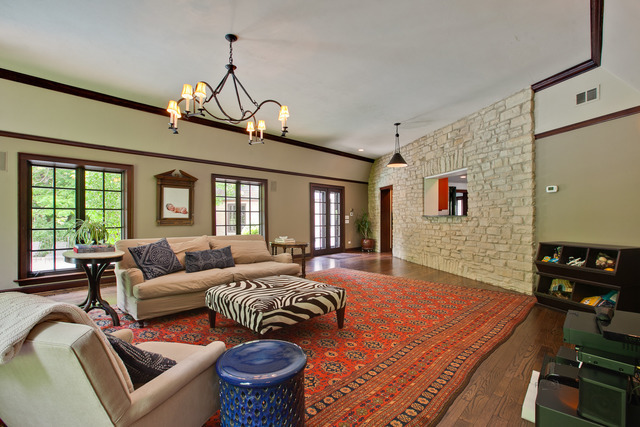 205 Franklin Road Glencoe, IL 60022 - Photo 13 of 25 a living room with furniture fireplace and large windows