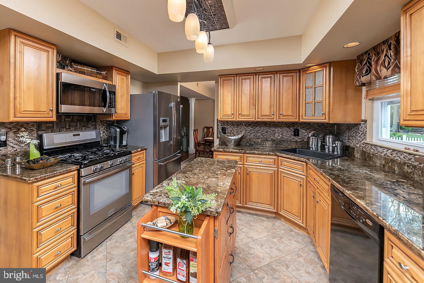 55 Manchester Road Sewell, NJ 08080 - Photo 6 of 30 Gallery Image 6