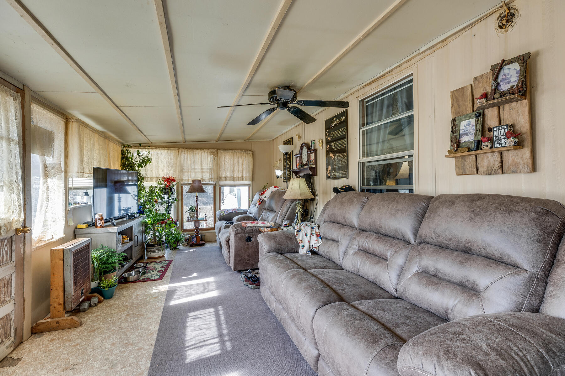 2360 Little Warrensburg Road Midway, TN 37809 - Photo 3 of 41 004