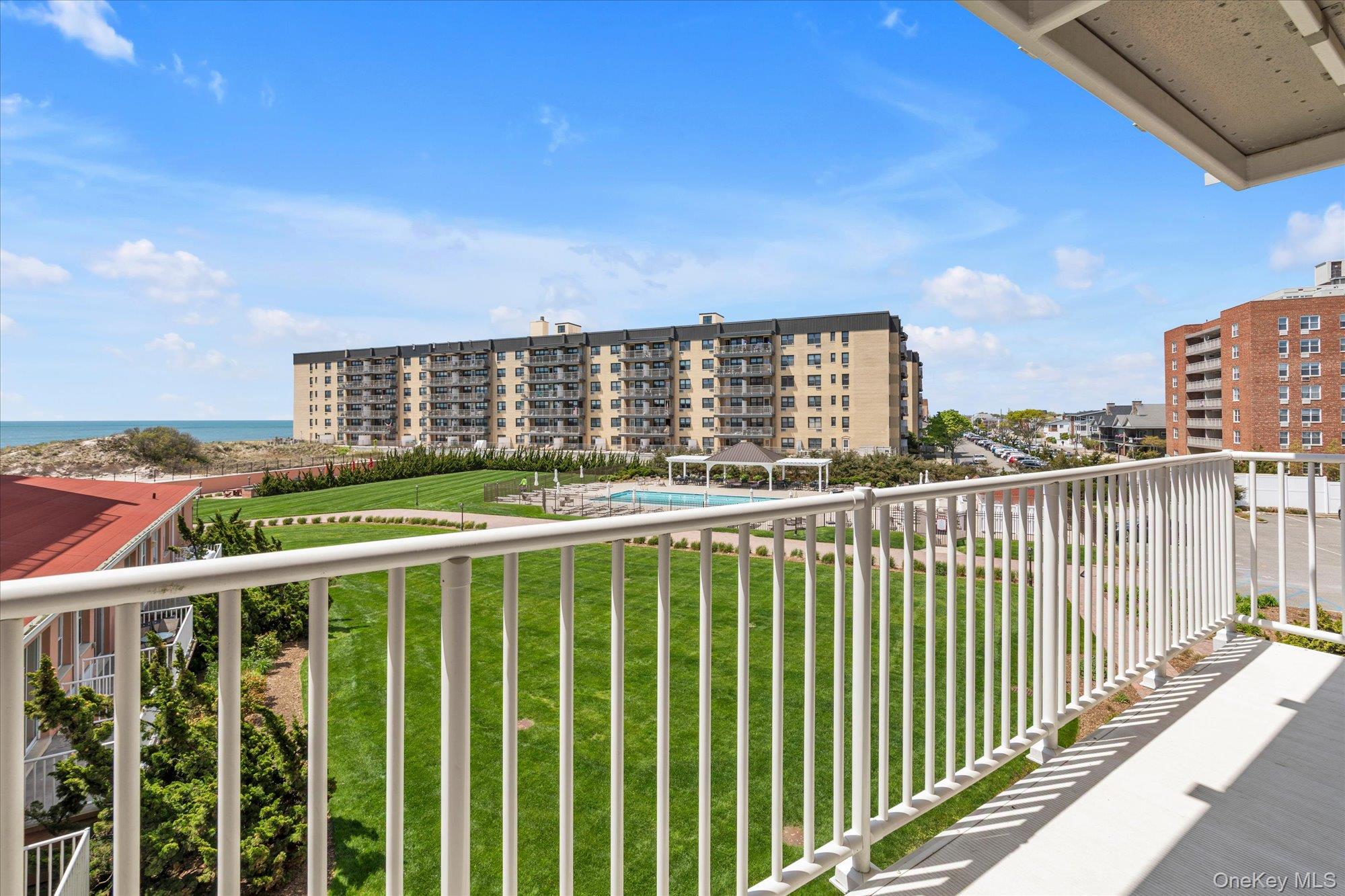 2 Richmond Road, Unit 3U Lido Beach, NY 11561 - Photo 16 of 35