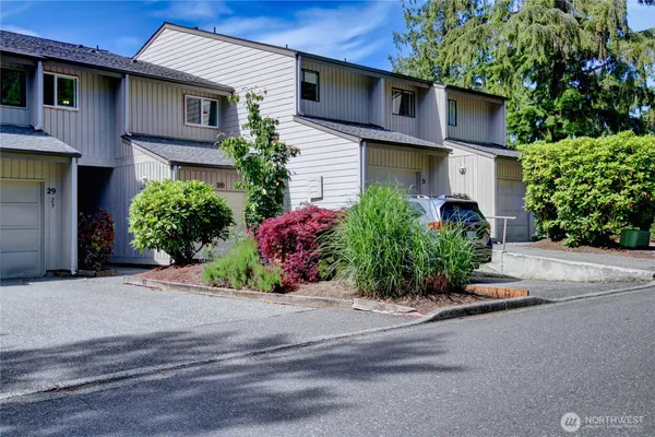 $250,000 | 1 Lake Louise Drive, Unit 31, Bellingham, WA 98229