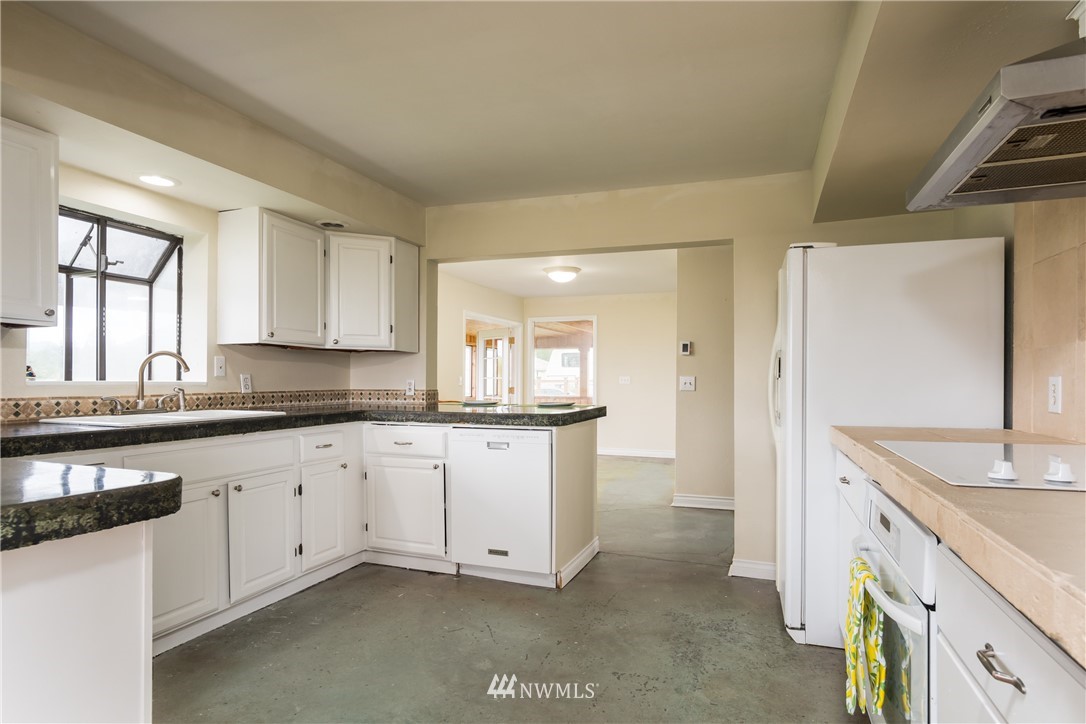 6954 Goodwin Road Everson, WA 98247 - Photo 6 of 25