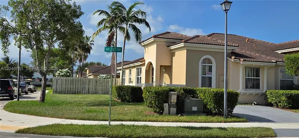 $2,400 | 10957 Southwest 237th Terrace, Unit 10957, Homestead, FL 33032