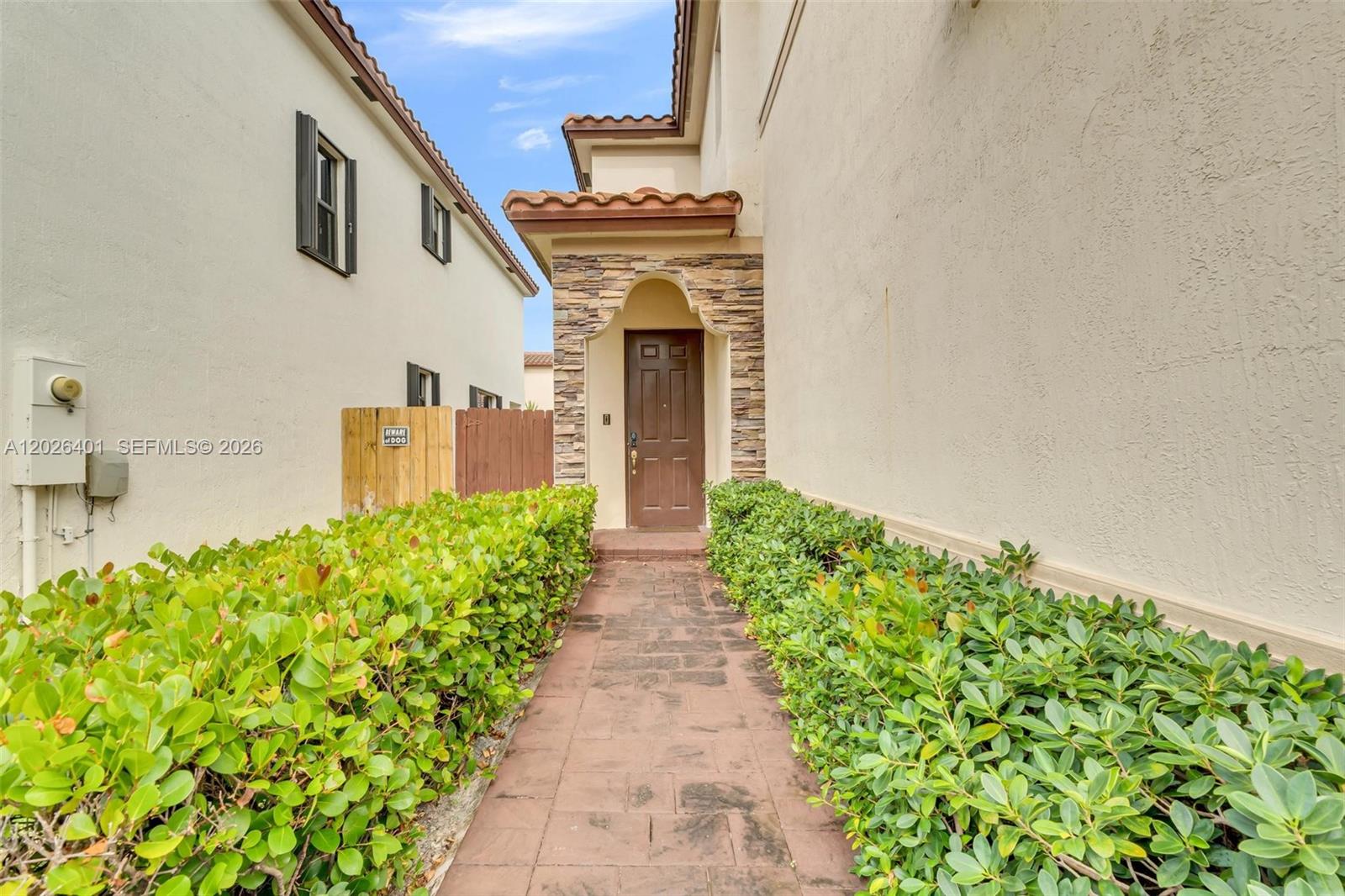 581 Southeast 34th Terrace Homestead, FL 33033 - Photo 2 of 35
