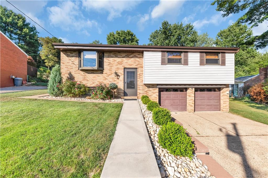 1009 Fiddleback Drive McKees Rocks, PA 15136 - Photo 2 of 23 Gallery Image 2