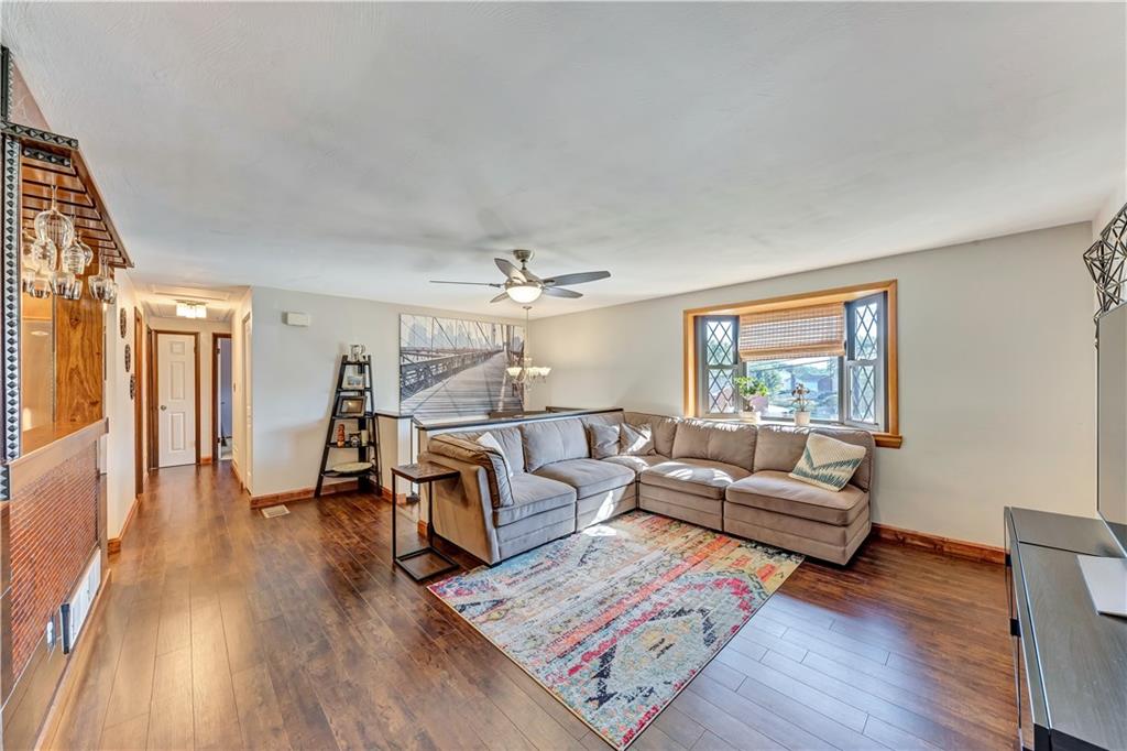 1009 Fiddleback Drive McKees Rocks, PA 15136 - Photo 6 of 23 Gallery Image 6