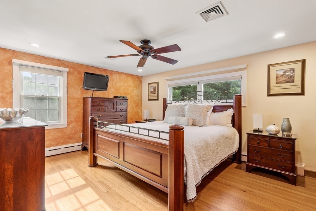 62 Tomahawk Road Arlington, MA 02474 - Photo 15 of 41