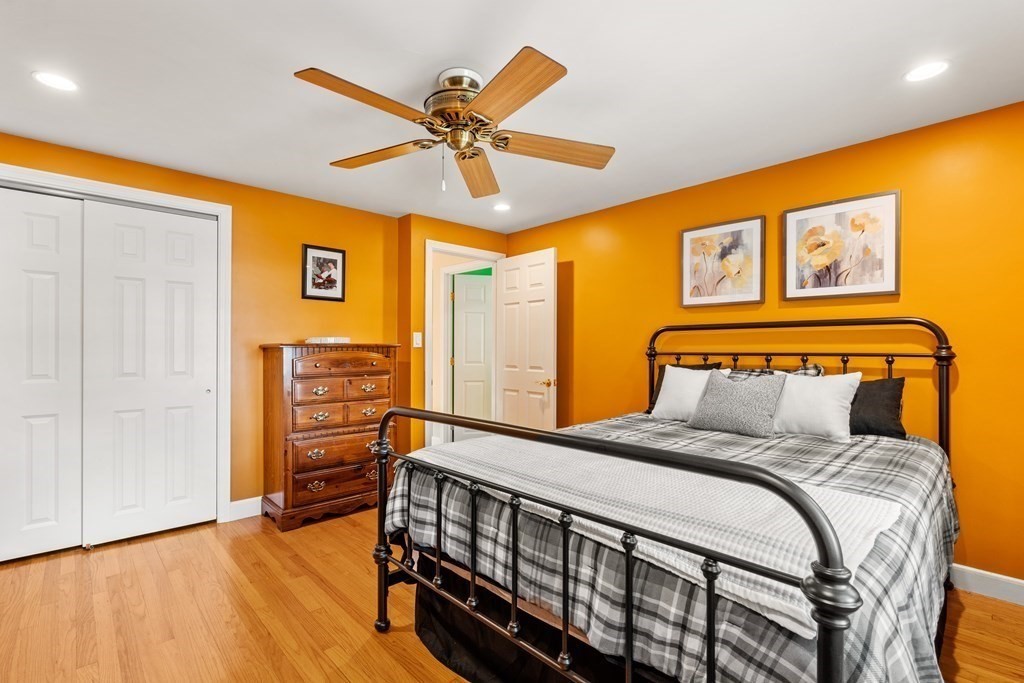 62 Tomahawk Road Arlington, MA 02474 - Photo 17 of 41
