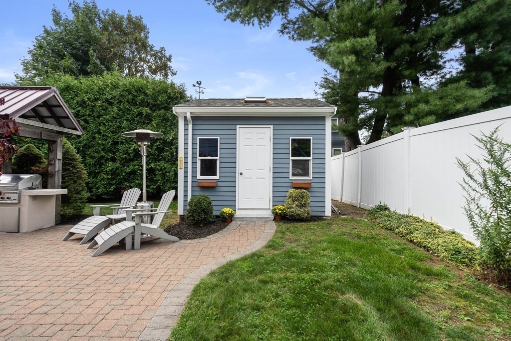 62 Tomahawk Road Arlington, MA 02474 - Photo 35 of 41