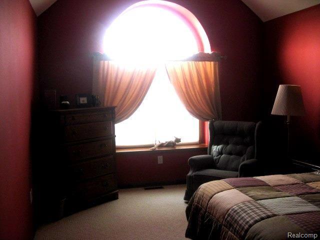 232 Golfview Way Monroe, MI 48162 - Photo 20 of 25 19.jpg