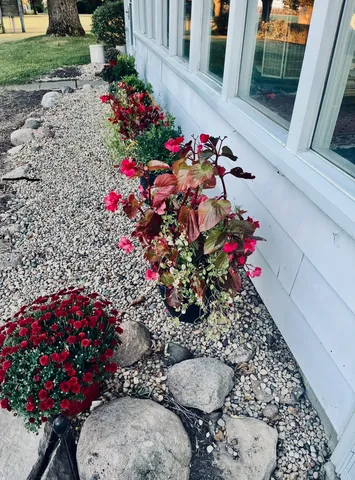 $374,900 | 1231 North County Road 1050, Tuscola, IL 61953