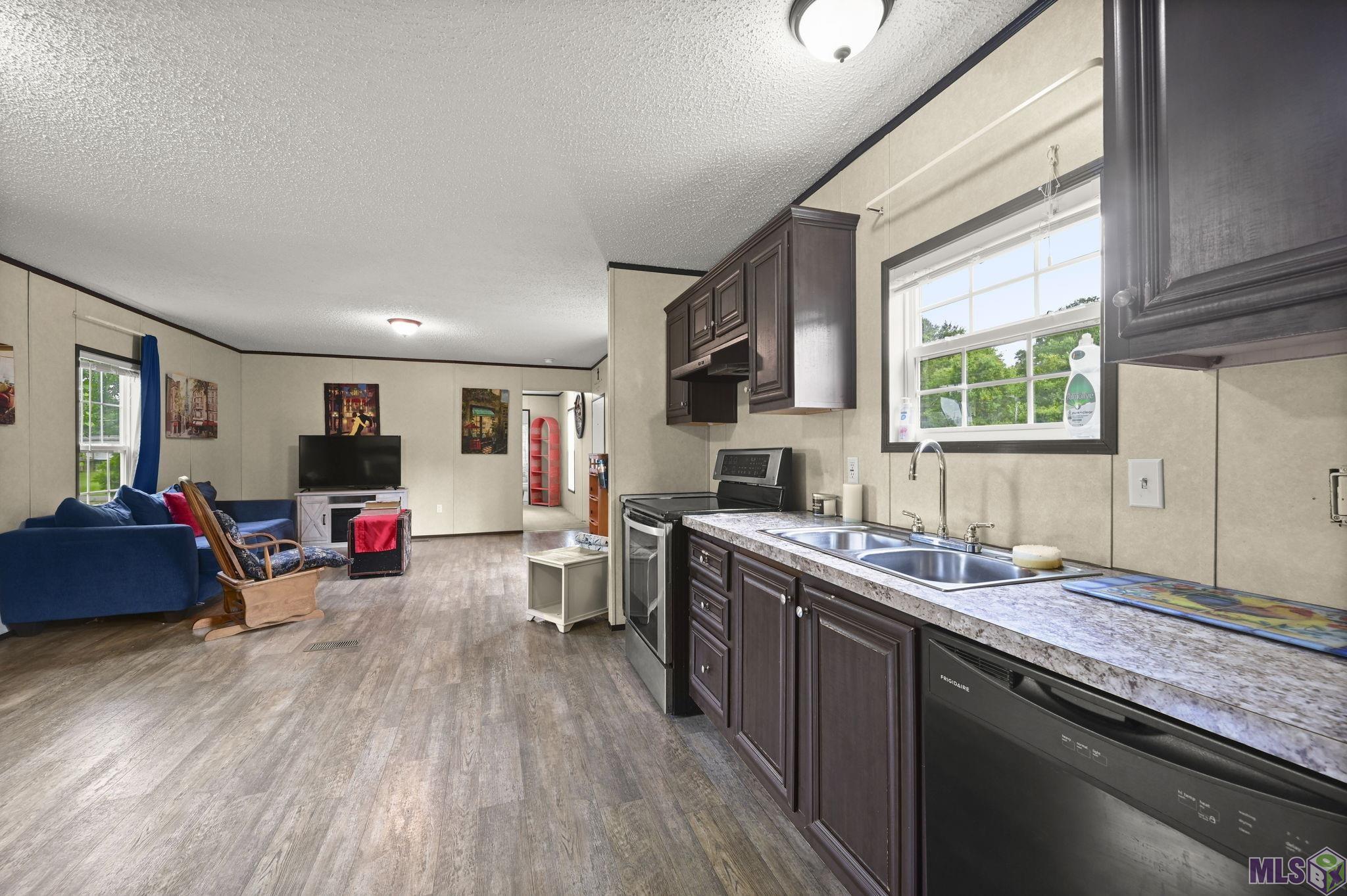 8526 Pertuis Road St. Amant, LA 70774 - Photo 12 of 20