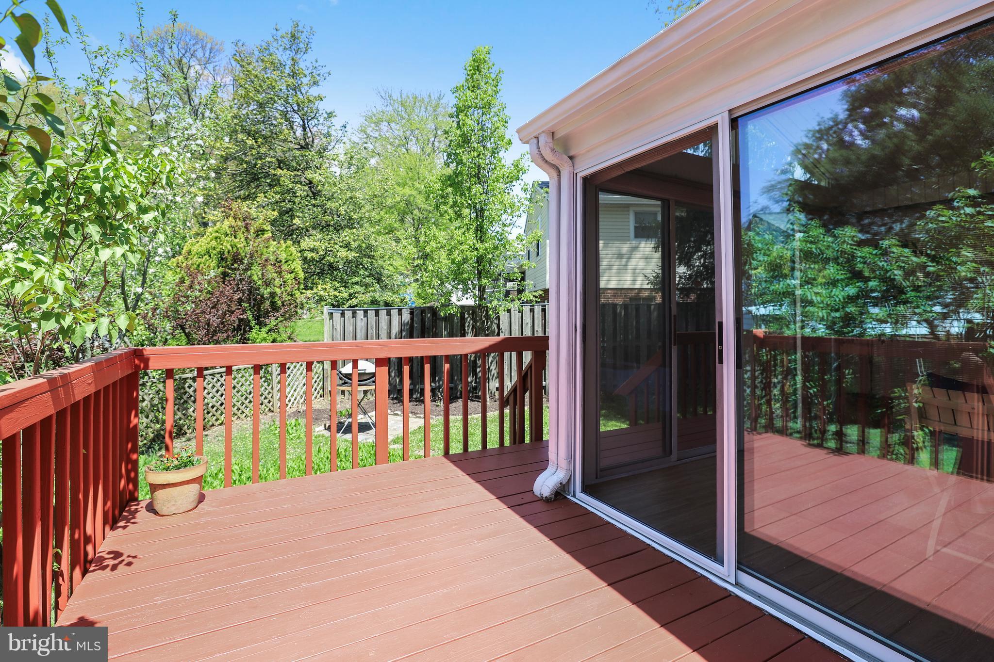 10300 Inwood Avenue Silver Spring, MD 20902 - Photo 26 of 30 Exterior (Rear)