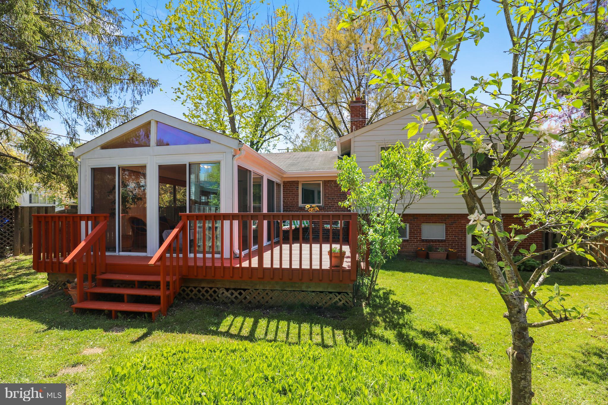 10300 Inwood Avenue Silver Spring, MD 20902 - Photo 27 of 30 Exterior (Rear)