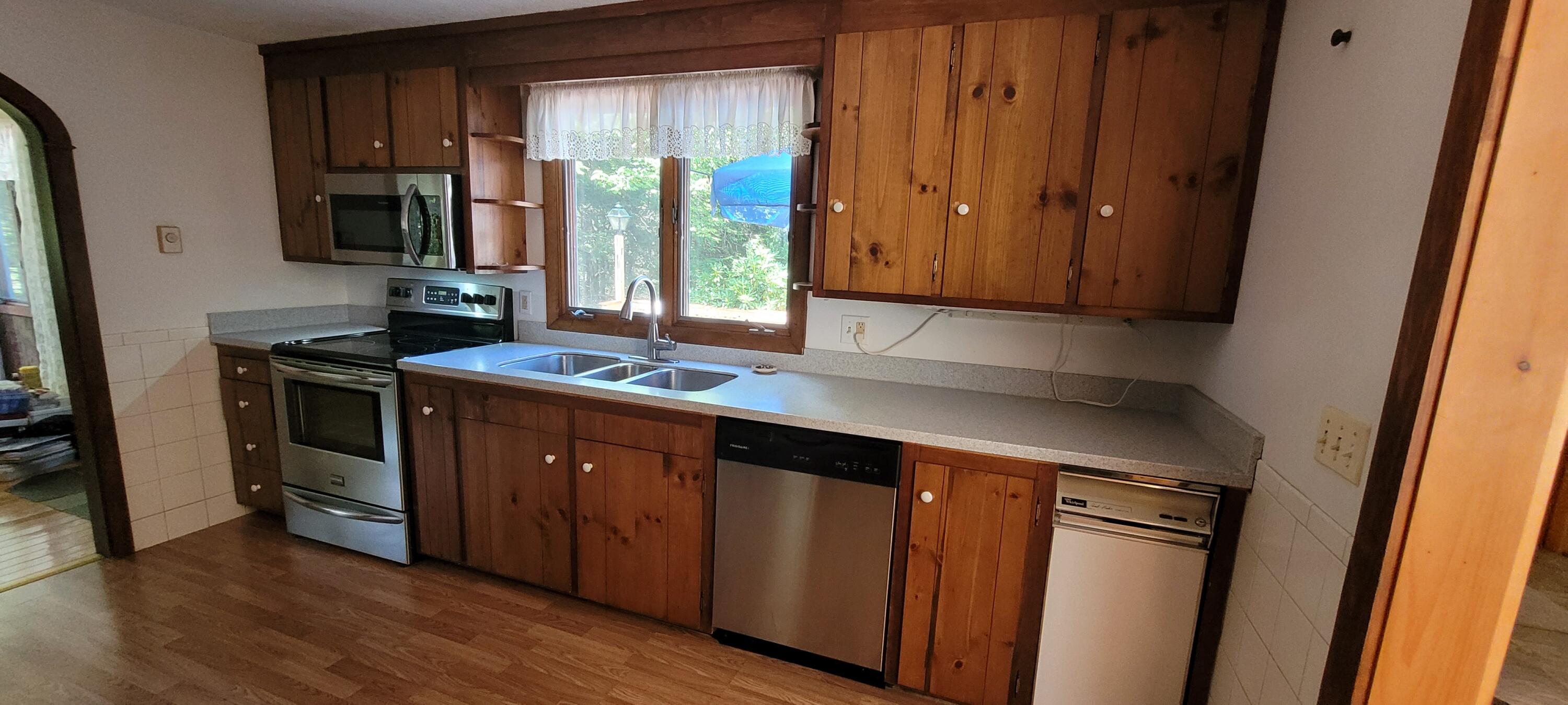 6 Montsweag Valley Road Wiscasset, ME 04578 - Photo 8 of 55 Kitchen