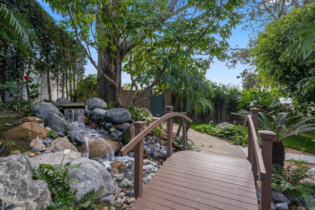 2122 Del Mar Heights Road Del Mar, CA 92014 - Photo 23 of 24
