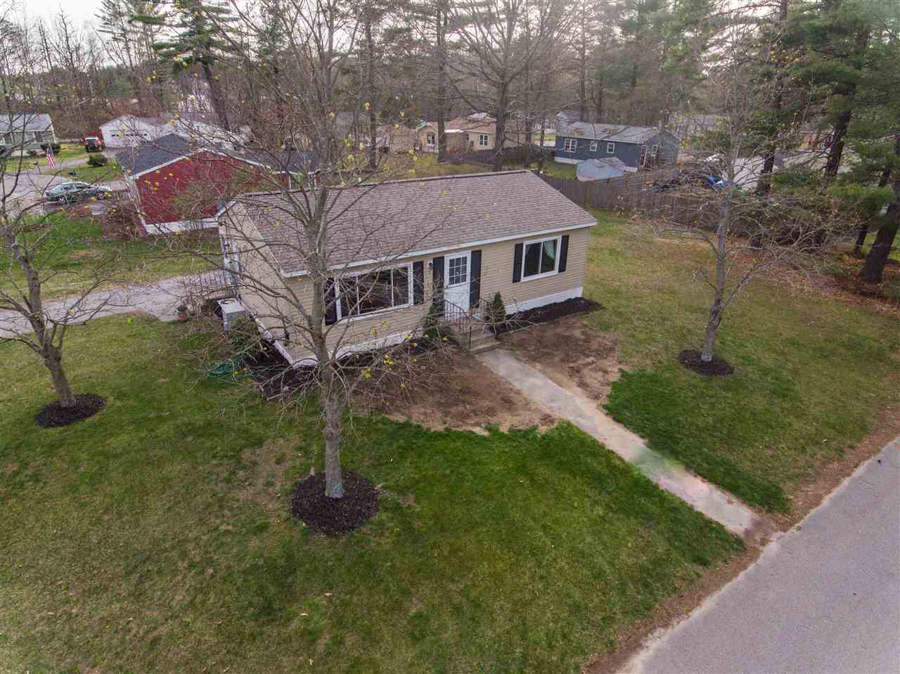1 Reading Road Nashua, NH 03062 - Photo 1 of 22