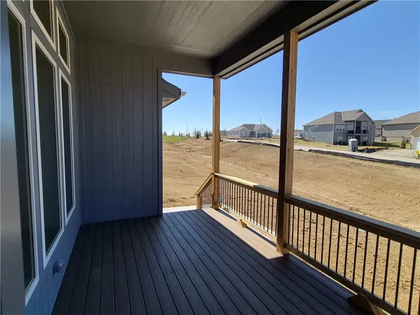 $609,950 | 4550 North 145th Terrace, Basehor, KS 66007