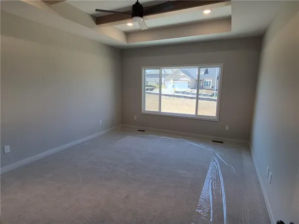 $609,950 | 4550 North 145th Terrace, Basehor, KS 66007