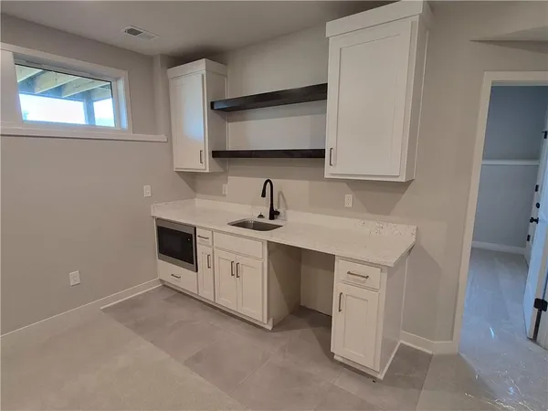 $609,950 | 4550 North 145th Terrace, Basehor, KS 66007