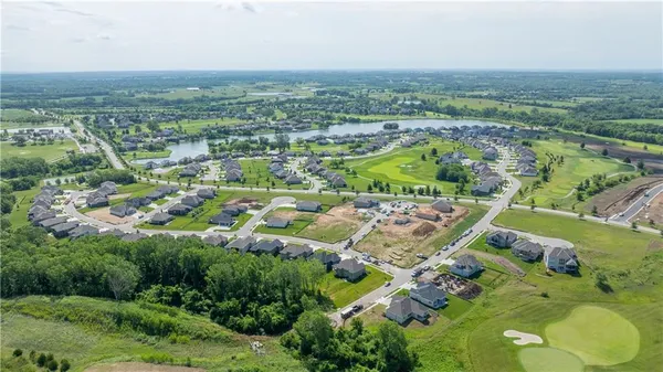 $609,950 | 4550 North 145th Terrace, Basehor, KS 66007