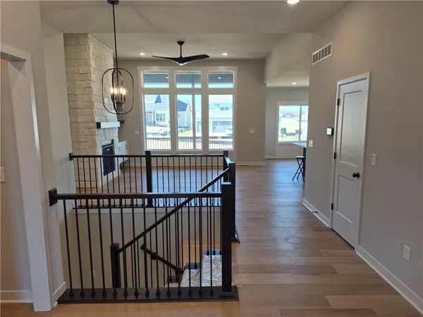 $609,950 | 4550 North 145th Terrace, Basehor, KS 66007