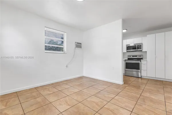 $1,700 | 567 Northwest 90th Street, Unit 3, Miami, FL 33150