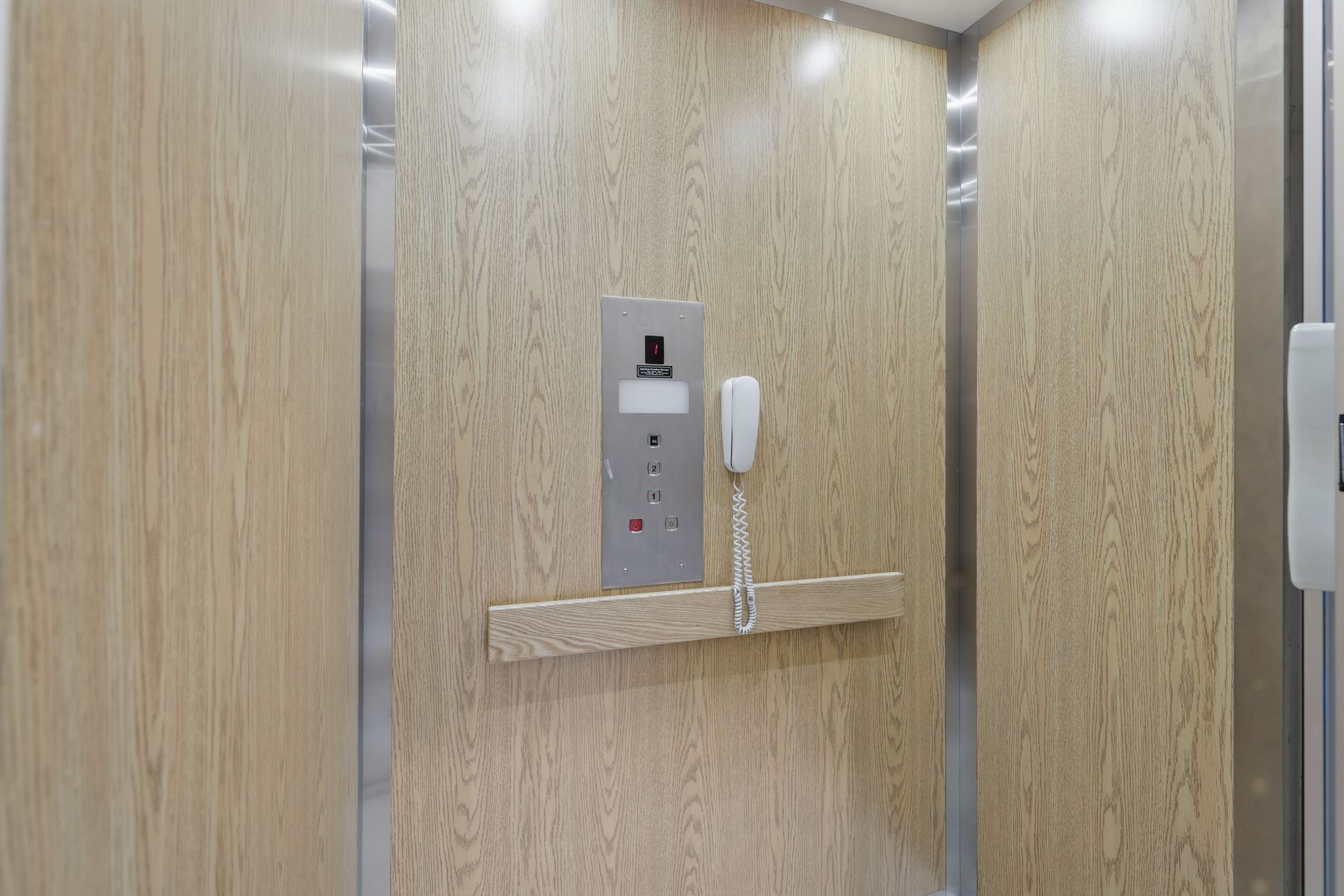 6905 Rudi Cove Austin, TX 78759 - Photo 18 of 36 Elevator