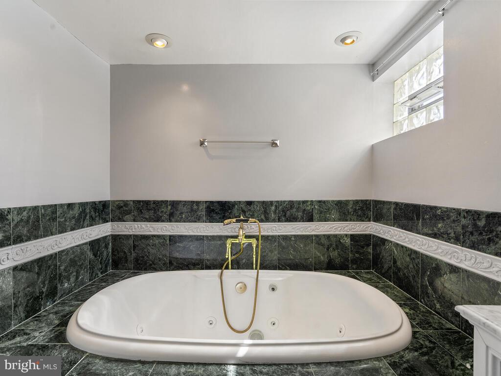 12906 Matey Road Silver Spring, MD 20906 - Photo 22 of 29 Primary Bathroom 2 - Basement - Soaking Tub w/Jets