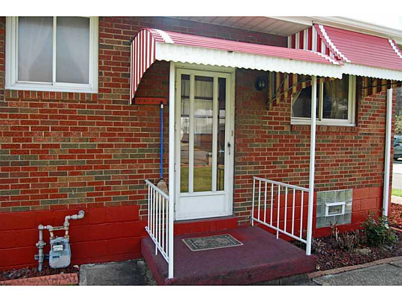 40 Glenn Way McKees Rocks, PA 15136 - Photo 21 of 24 Other. Side door from the kitchen to the side yard.