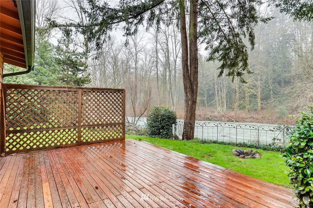 3427 Southeast 7th Street Renton, WA 98058 - Photo 31 of 32 a view of a wooden fence