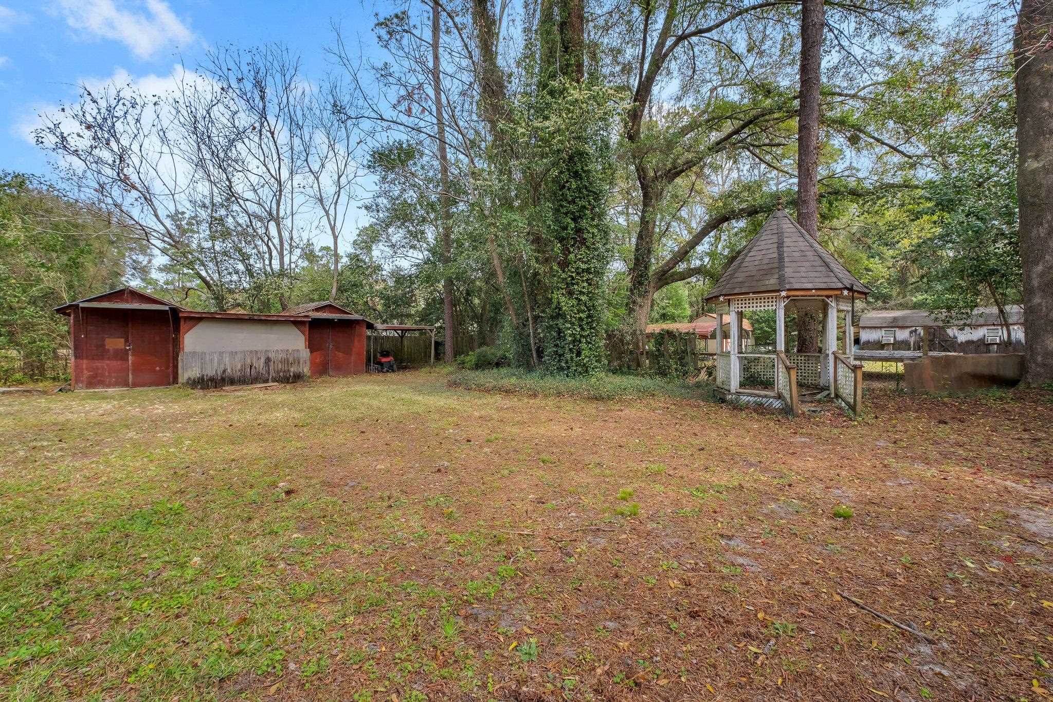 2040 Page Road Tallahassee, FL 32305 - Photo 3 of 28