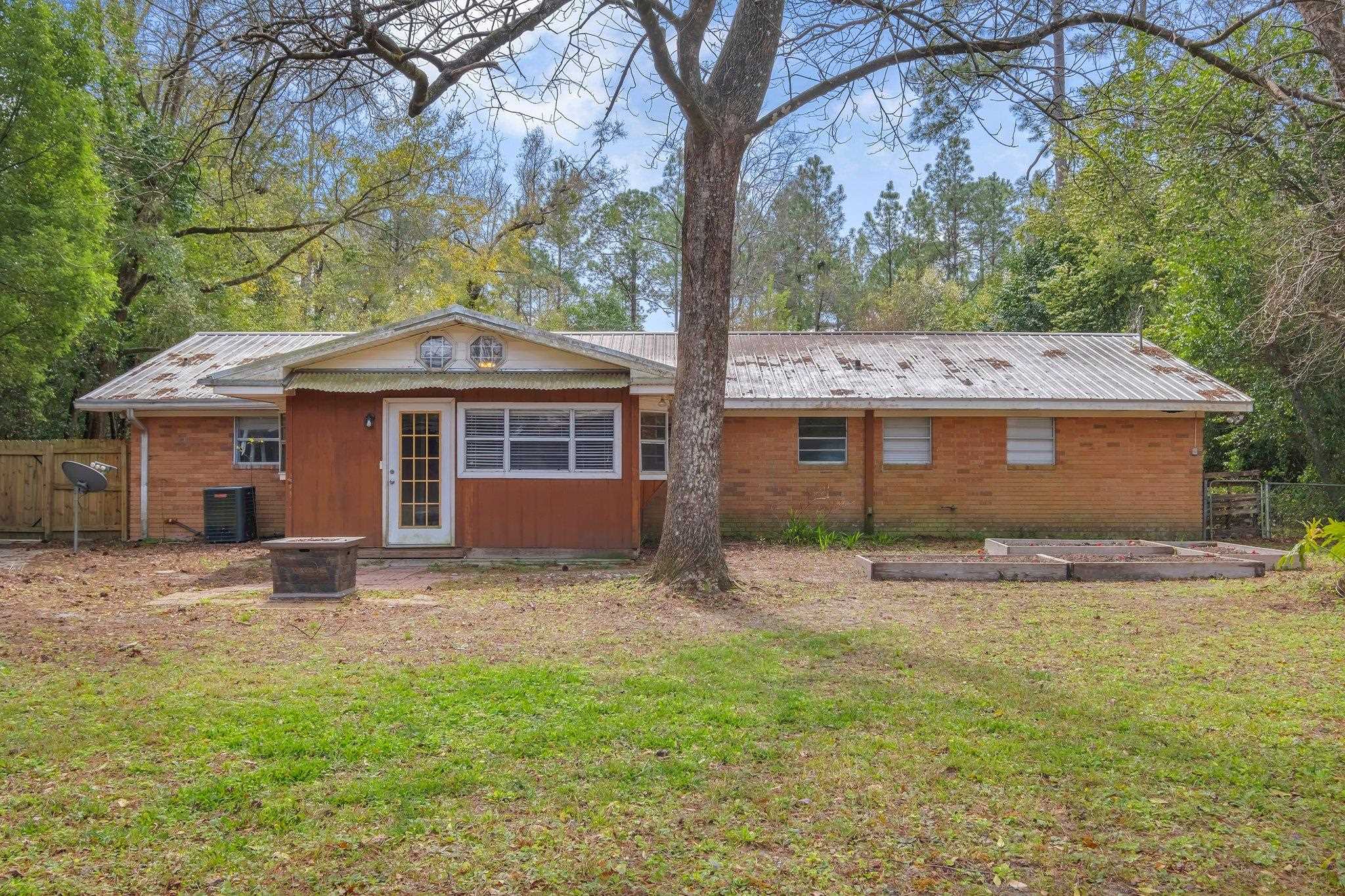 2040 Page Road Tallahassee, FL 32305 - Photo 4 of 28