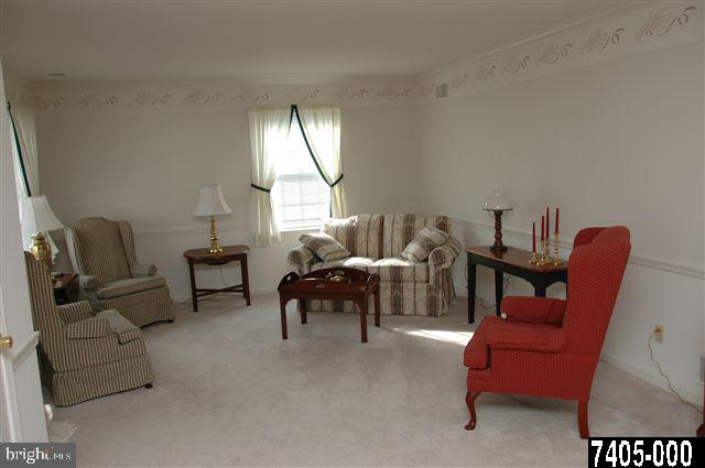 3123 Lakefield Road York, PA 17402 - Photo 2 of 10 Gallery Image 2
